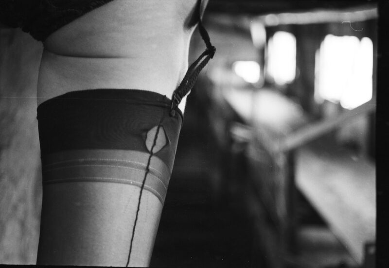 Shooting no. 1, black ff seamed stockings