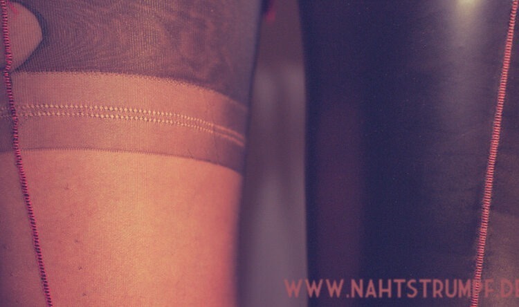 AG Nahtstrumpf ff seamed latex stockings vs GIO ff seamed nylons