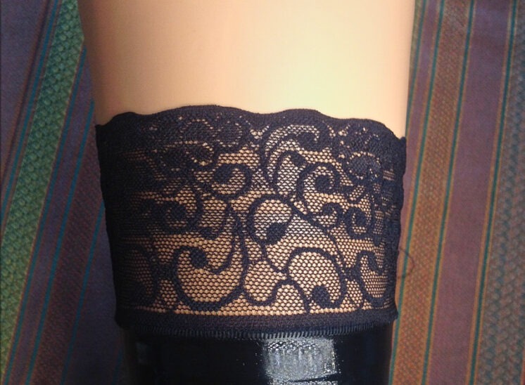 Hold-up latex stockings