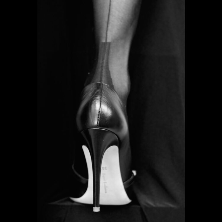 30 den vintage ff seamed nylons and Rupert Sanderson High Heels