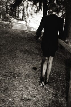 Walk Black Nylonstockings med backseam at slim womens legs